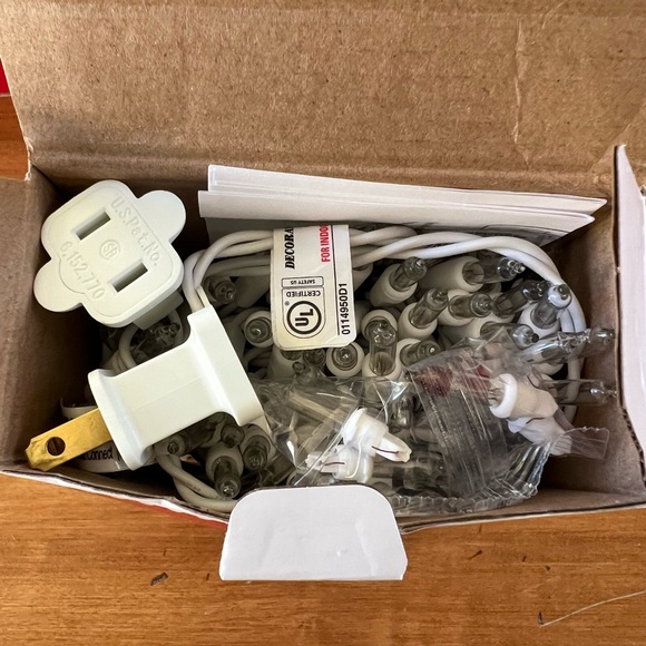 Holiday Time 100 Count Clear Mini Lights White Wire 6 Boxes - Picture 6 of 6